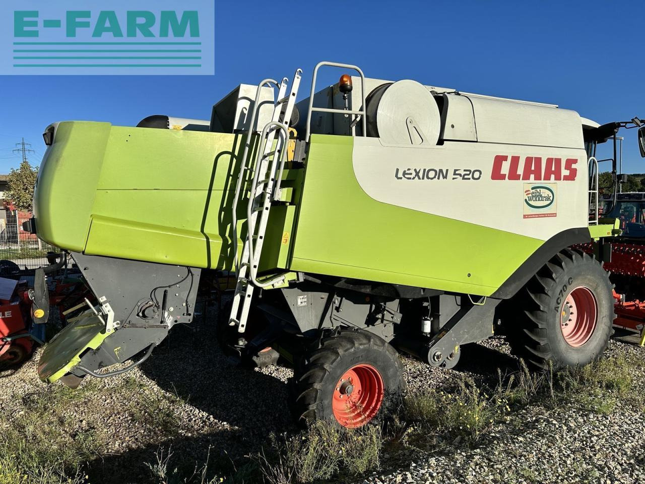 CLAAS lexion 520 - Kombájn: 2 kép. CLAAS lexion 520 - Kombájn: 2 kép.