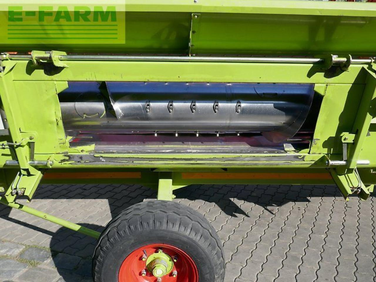 Kombájn CLAAS lexion 540 c: 24 kép.