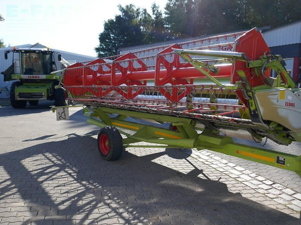 Kombájn CLAAS lexion 540 c: 19 kép.