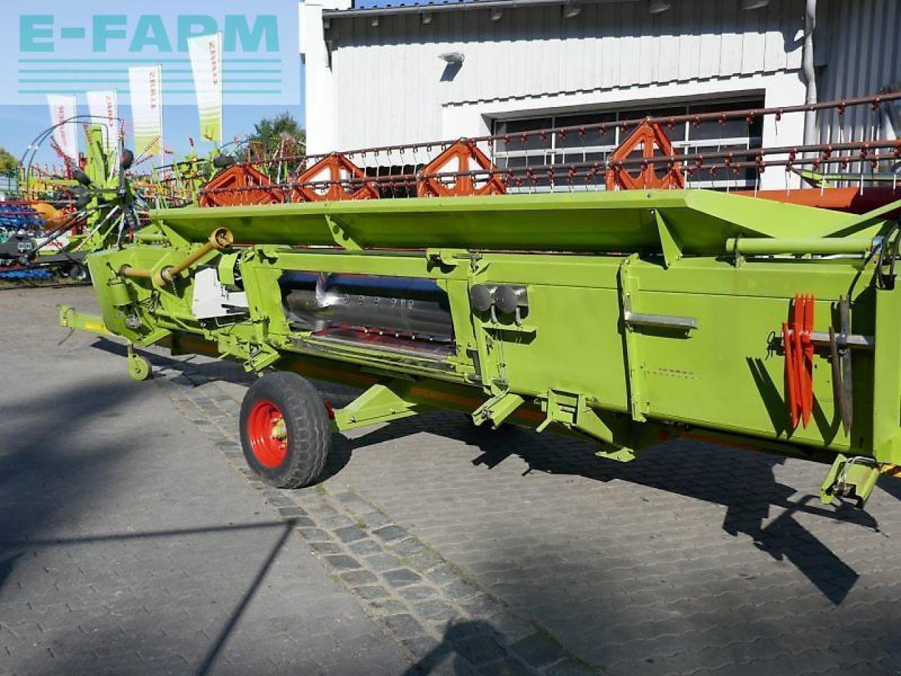 Kombájn CLAAS lexion 540 c: 23 kép.