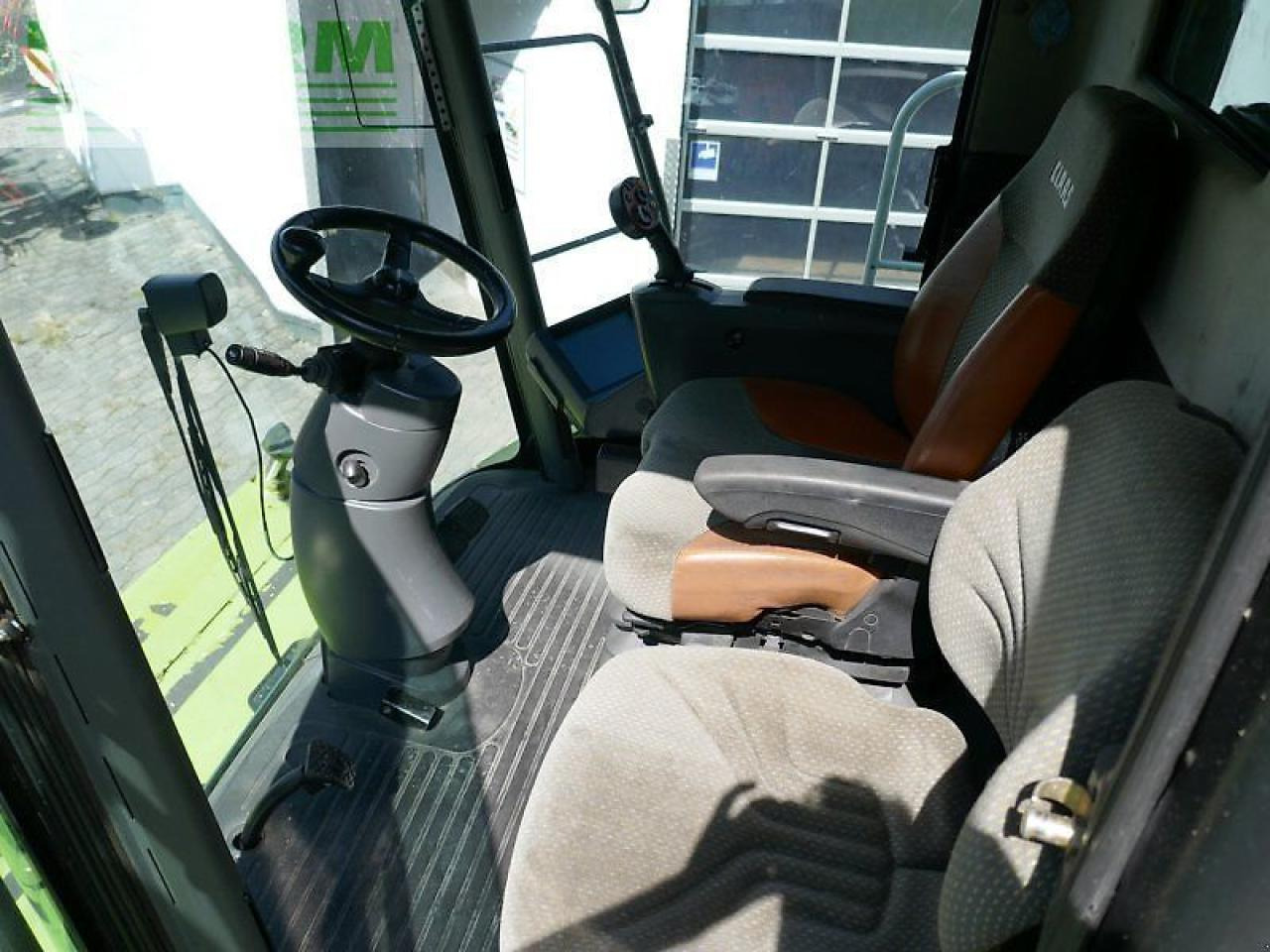 Kombájn CLAAS lexion 540 c: 12 kép.