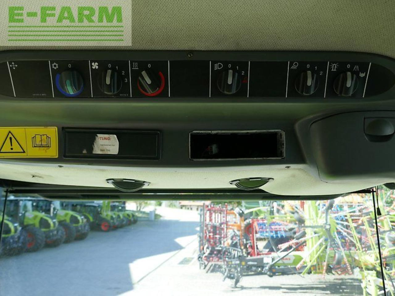 Kombájn CLAAS lexion 540 c: 15 kép.