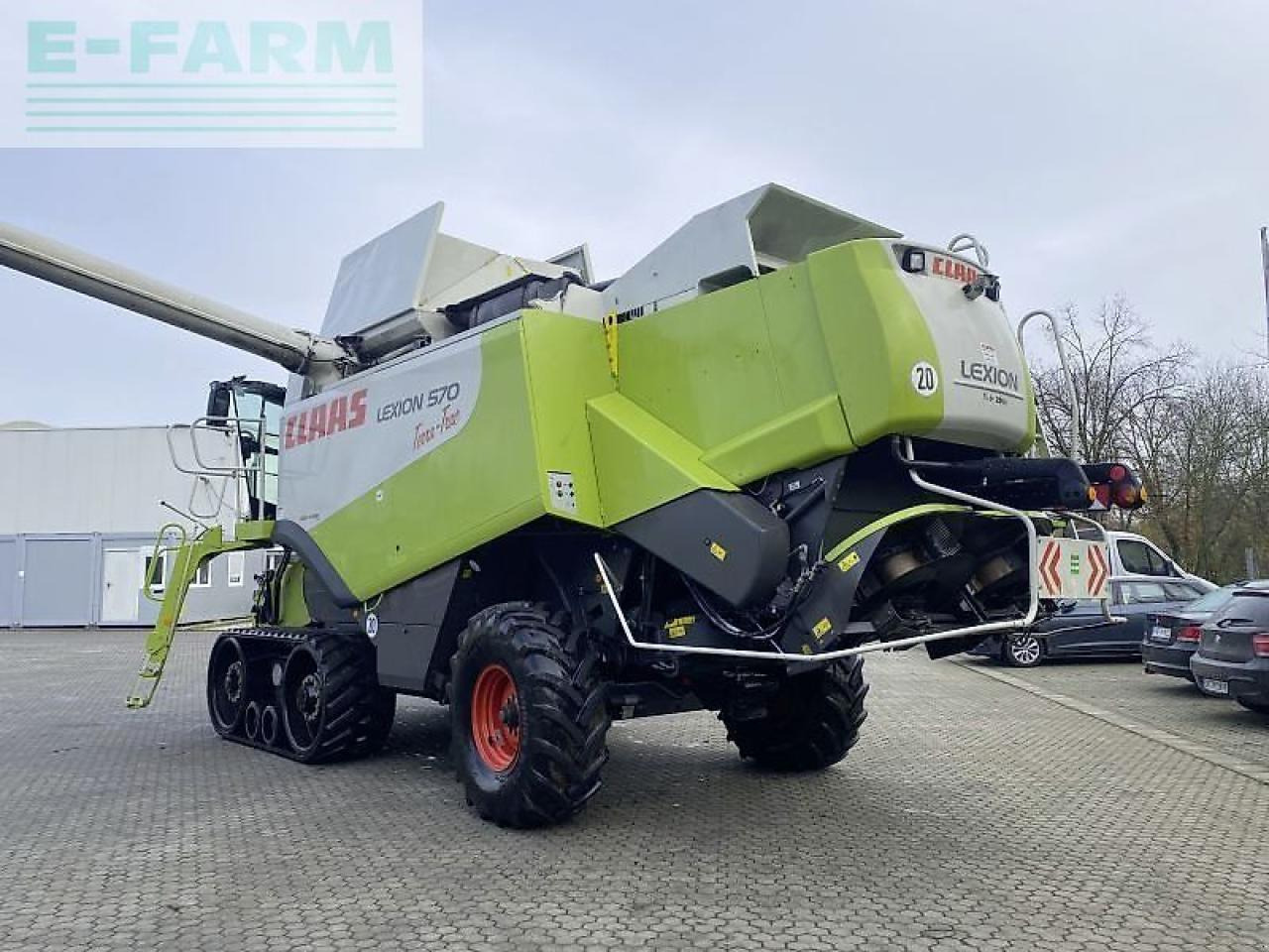 CLAAS lexion 570 tt mit v900+tw - Kombájn: 3 kép. CLAAS lexion 570 tt mit v900+tw - Kombájn: 3 kép.