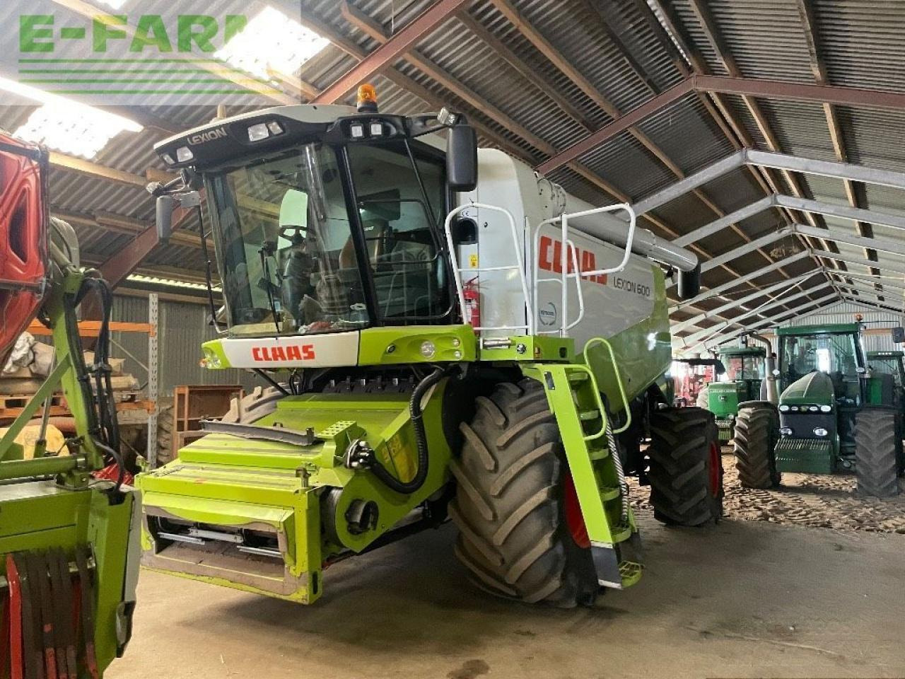 CLAAS lexion 600 - Kombájn: 1 kép. CLAAS lexion 600 - Kombájn: 1 kép.