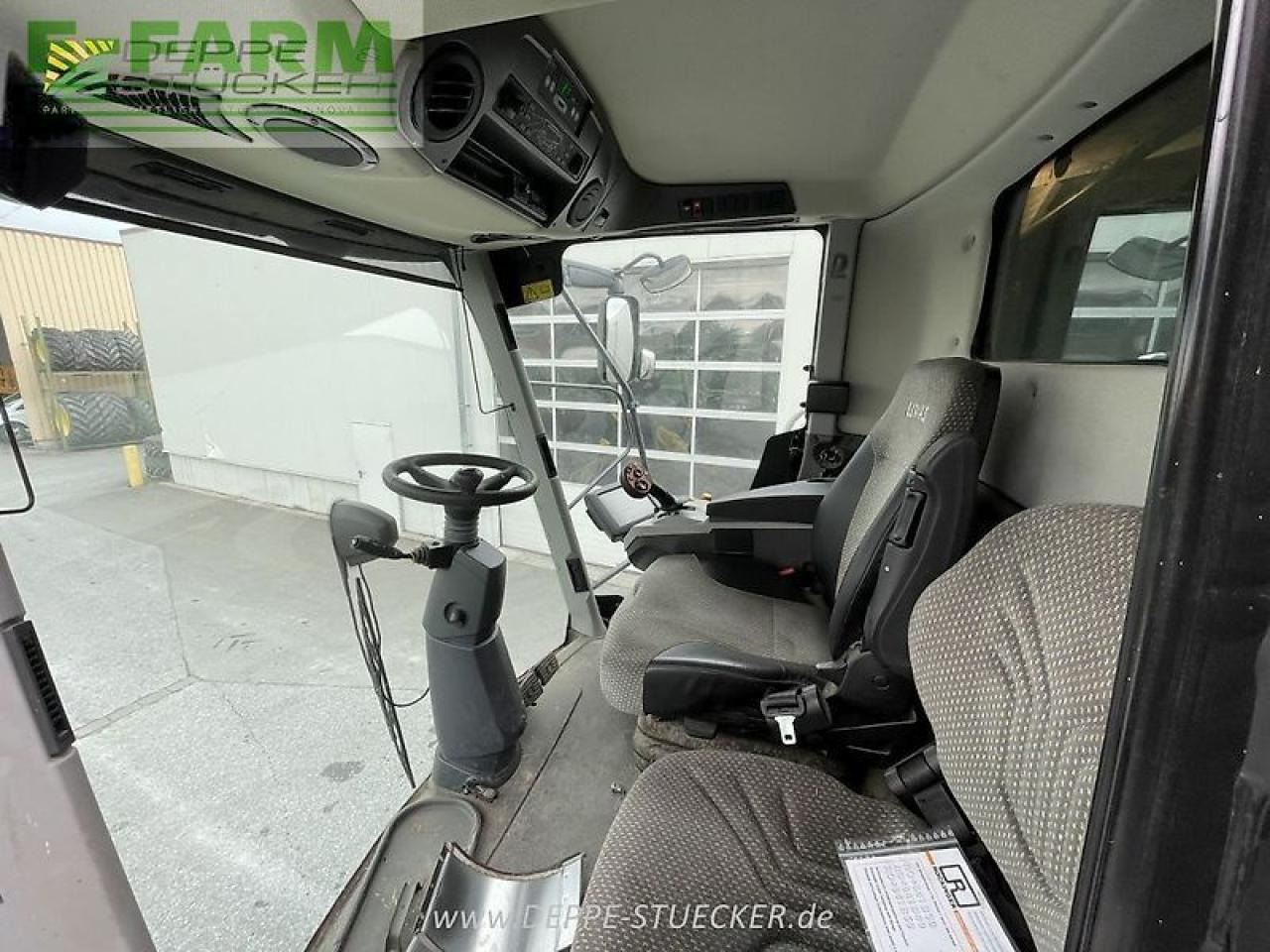 CLAAS lexion 650 mit 620 vario - Kombájn: 4 kép. CLAAS lexion 650 mit 620 vario - Kombájn: 4 kép.