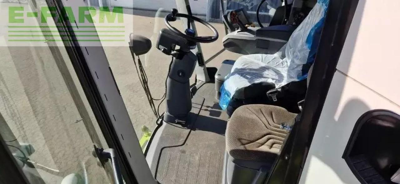 CLAAS lexion 660 - Kombájn: 5 kép. CLAAS lexion 660 - Kombájn: 5 kép.