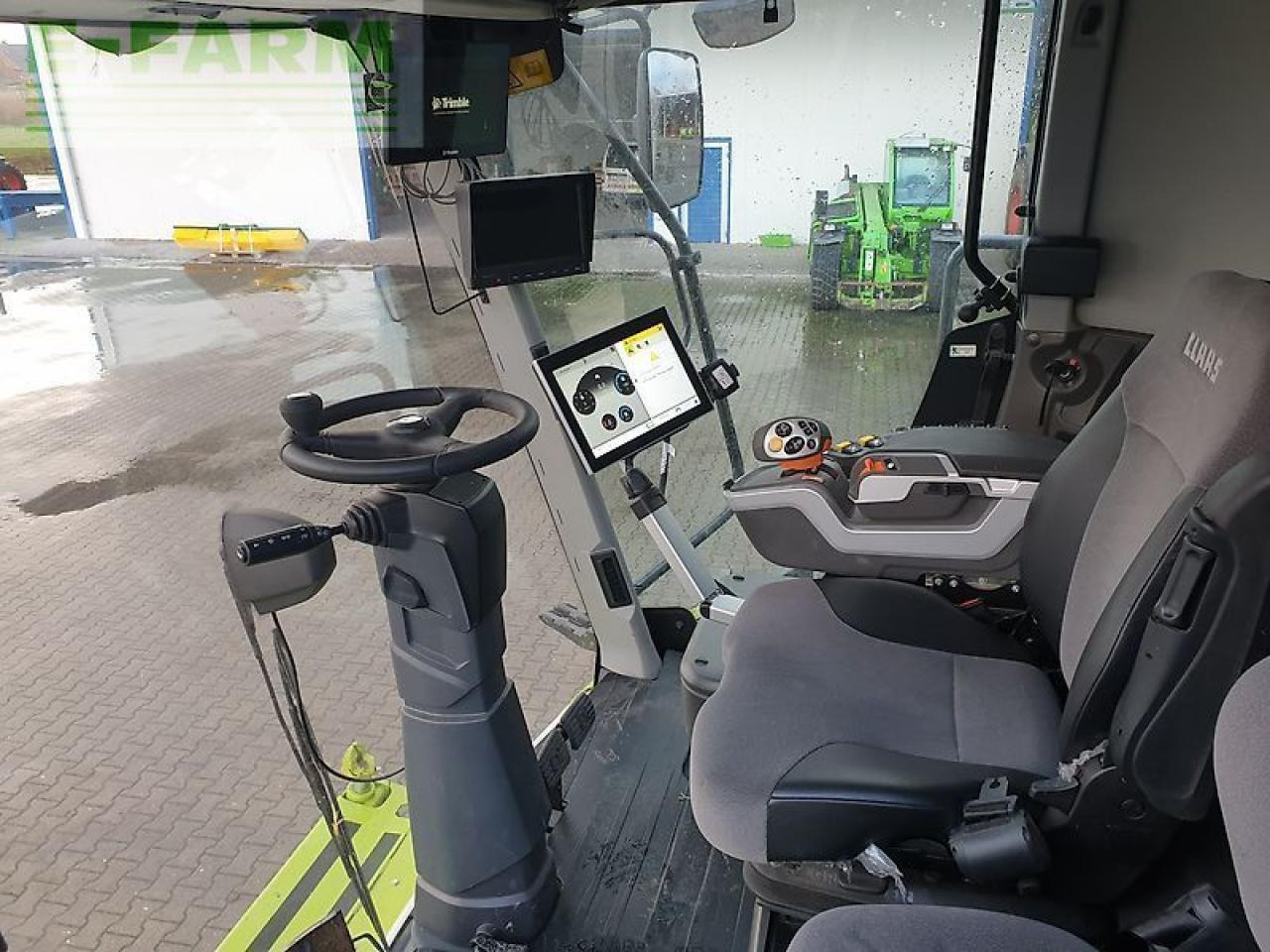 CLAAS lexion 6600 +vario 930 - Kombájn: 5 kép. CLAAS lexion 6600 +vario 930 - Kombájn: 5 kép.
