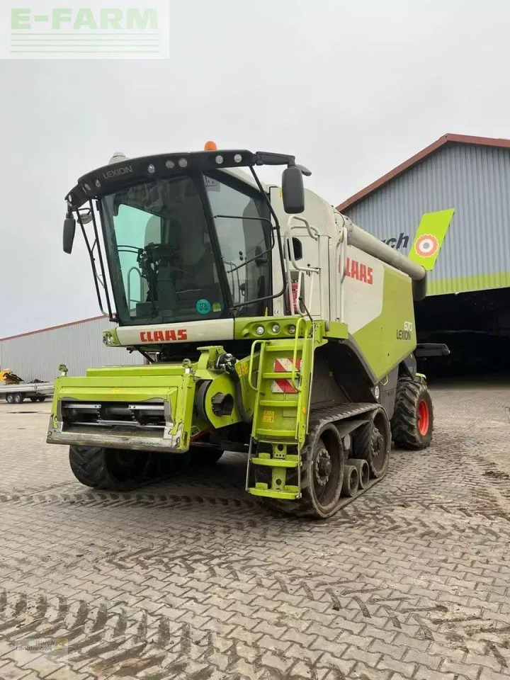 CLAAS lexion 670 tt - Kombájn: 1 kép. CLAAS lexion 670 tt - Kombájn: 1 kép.