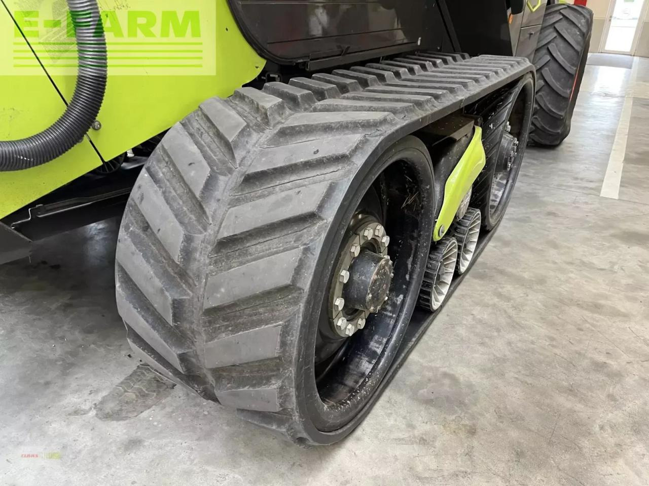 CLAAS lexion 670 tt - Kombájn: 5 kép. CLAAS lexion 670 tt - Kombájn: 5 kép.