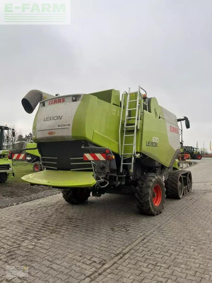 CLAAS lexion 670 tt - Kombájn: 4 kép. CLAAS lexion 670 tt - Kombájn: 4 kép.