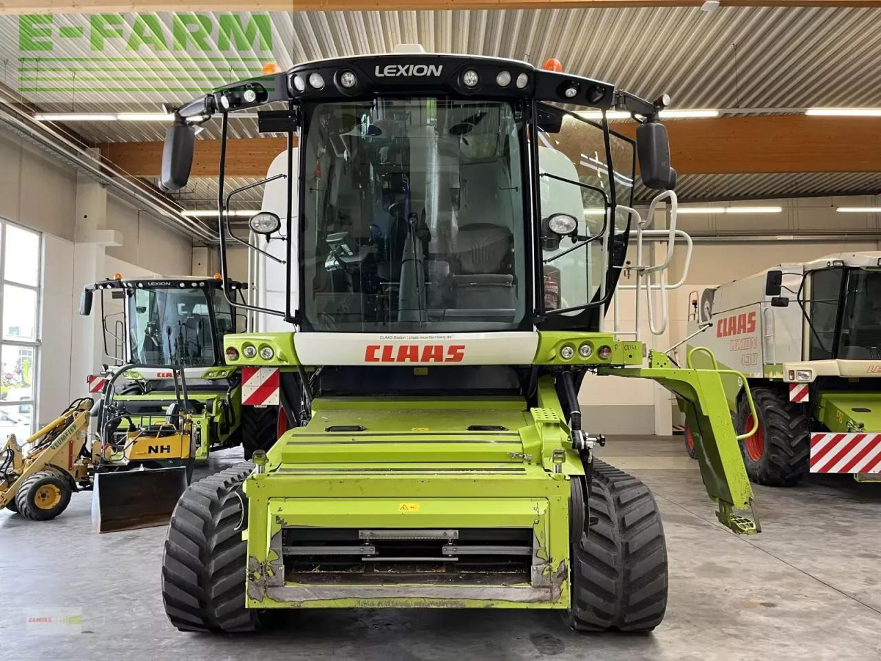 CLAAS lexion 670 tt - Kombájn: 2 kép. CLAAS lexion 670 tt - Kombájn: 2 kép.