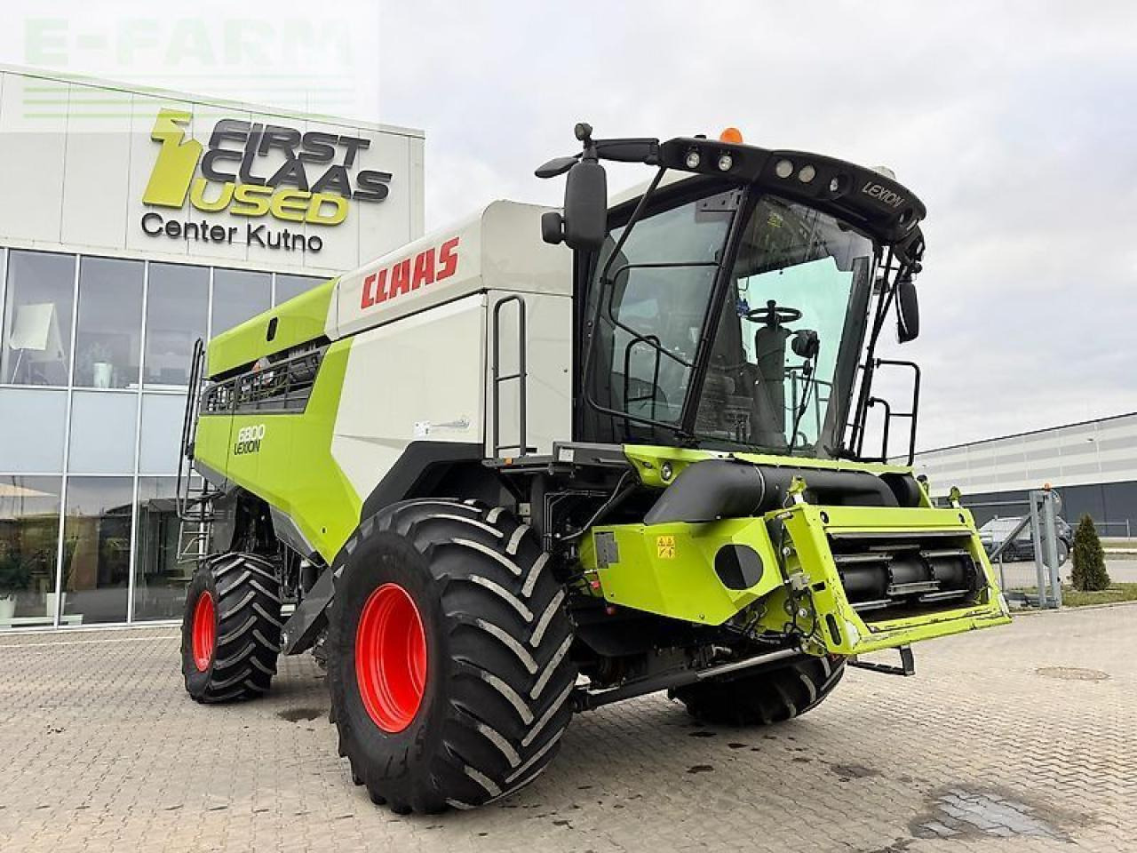CLAAS lexion 6800 - Kombájn: 1 kép. CLAAS lexion 6800 - Kombájn: 1 kép.