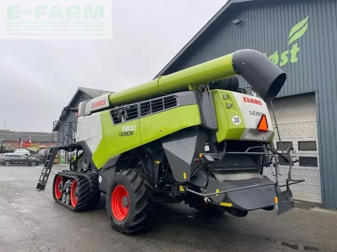CLAAS lexion 6900 tt - Kombájn: 3 kép. CLAAS lexion 6900 tt - Kombájn: 3 kép.