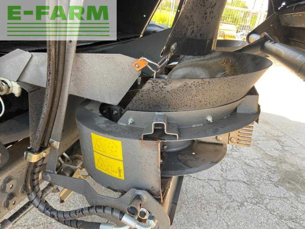 Kombájn CLAAS lexion 750: 28 kép.