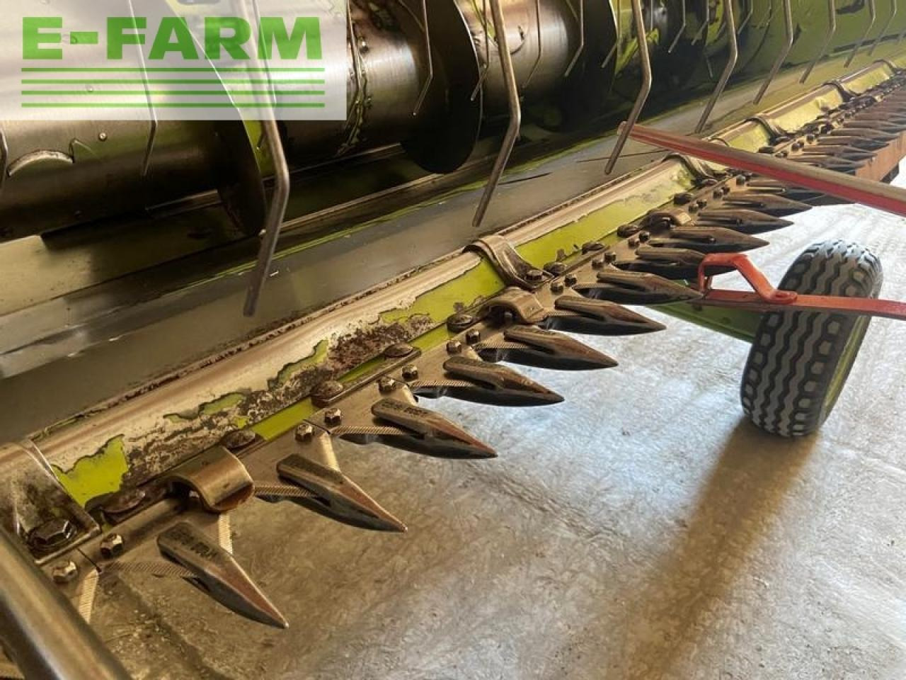 Kombájn CLAAS lexion 750: 36 kép.