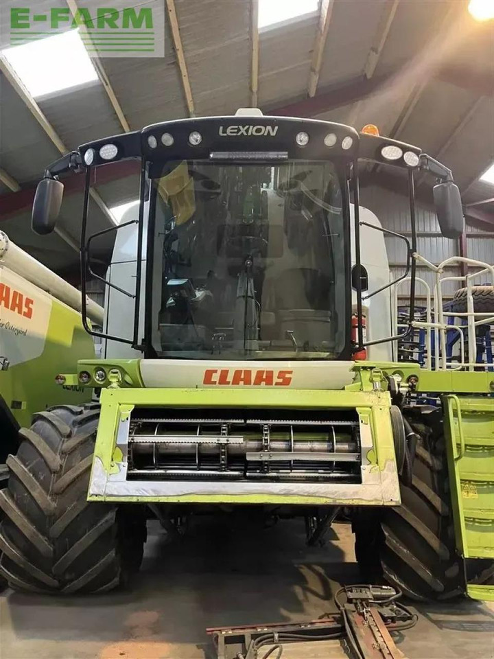 CLAAS lexion 760 4 wd - Kombájn: 1 kép. CLAAS lexion 760 4 wd - Kombájn: 1 kép.