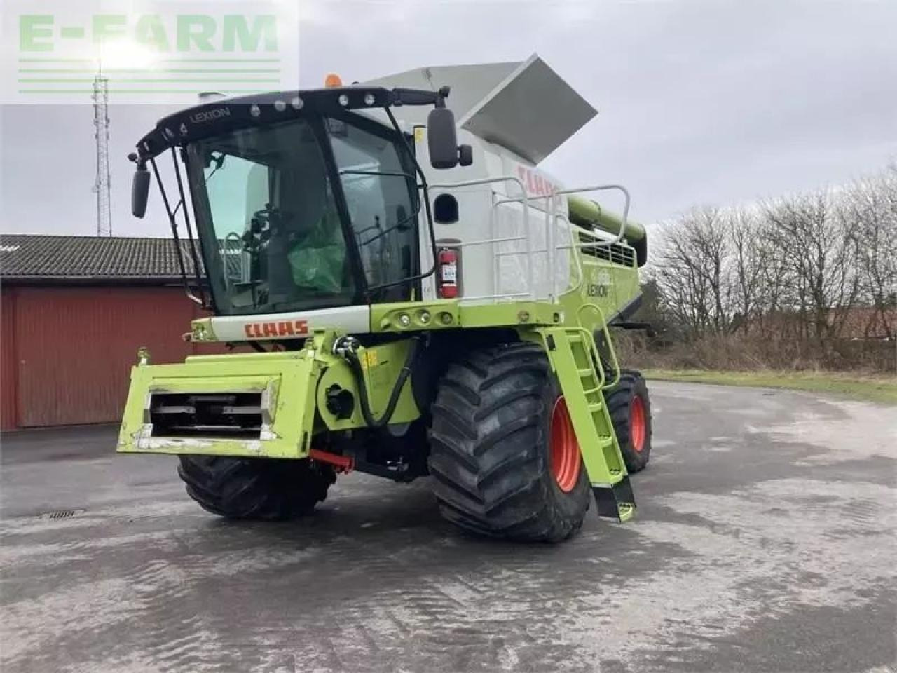 CLAAS lexion 760 - Kombájn: 1 kép. CLAAS lexion 760 - Kombájn: 1 kép.