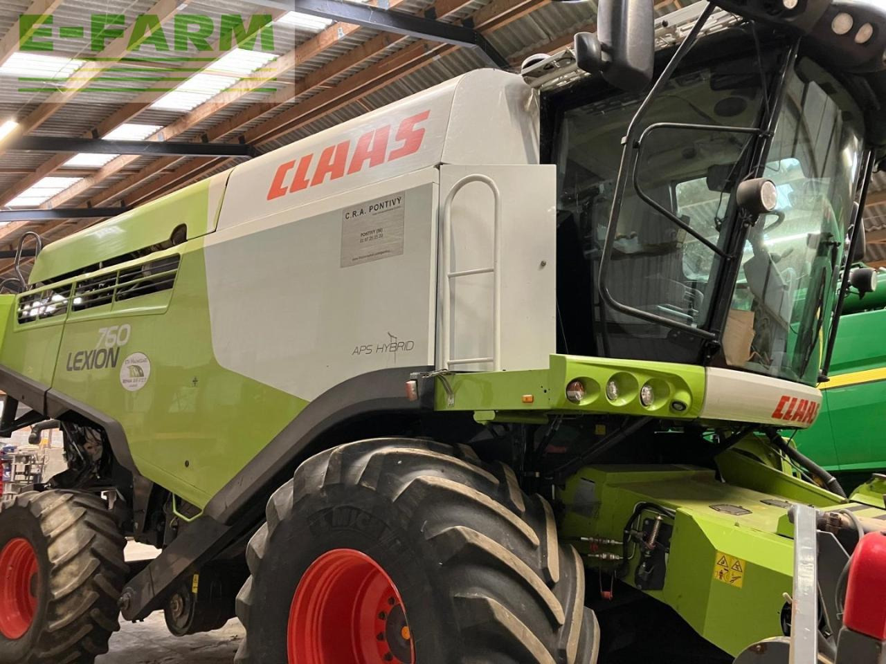 CLAAS lexion 760 t4i - Kombájn: 2 kép. CLAAS lexion 760 t4i - Kombájn: 2 kép.