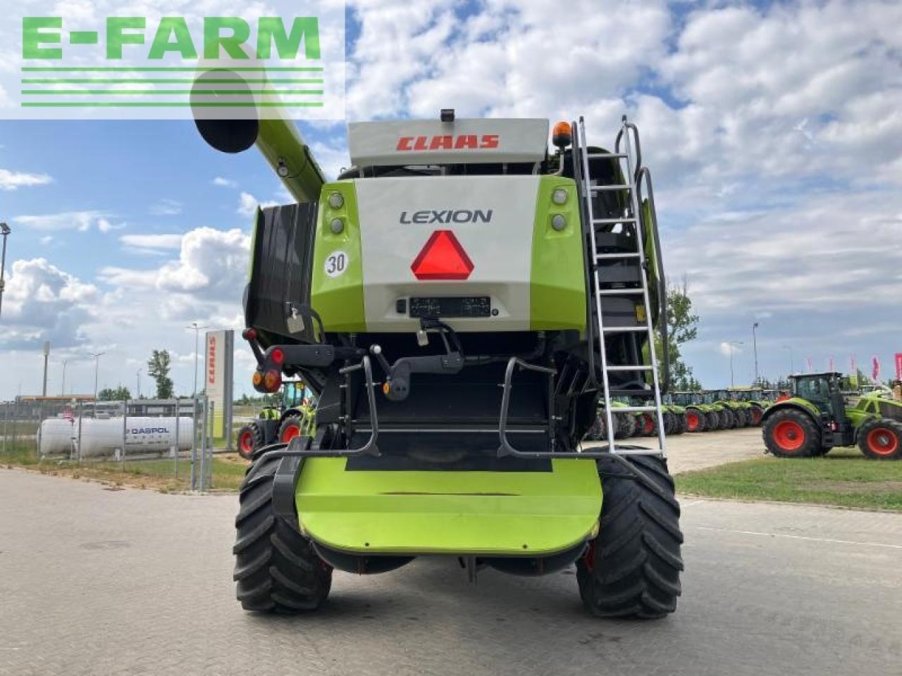 CLAAS lexion 760 terra trac - Kombájn: 4 kép. CLAAS lexion 760 terra trac - Kombájn: 4 kép.