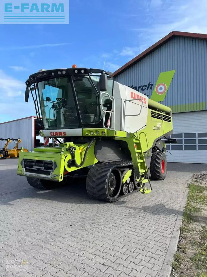 CLAAS lexion 760 tt - Kombájn: 1 kép. CLAAS lexion 760 tt - Kombájn: 1 kép.
