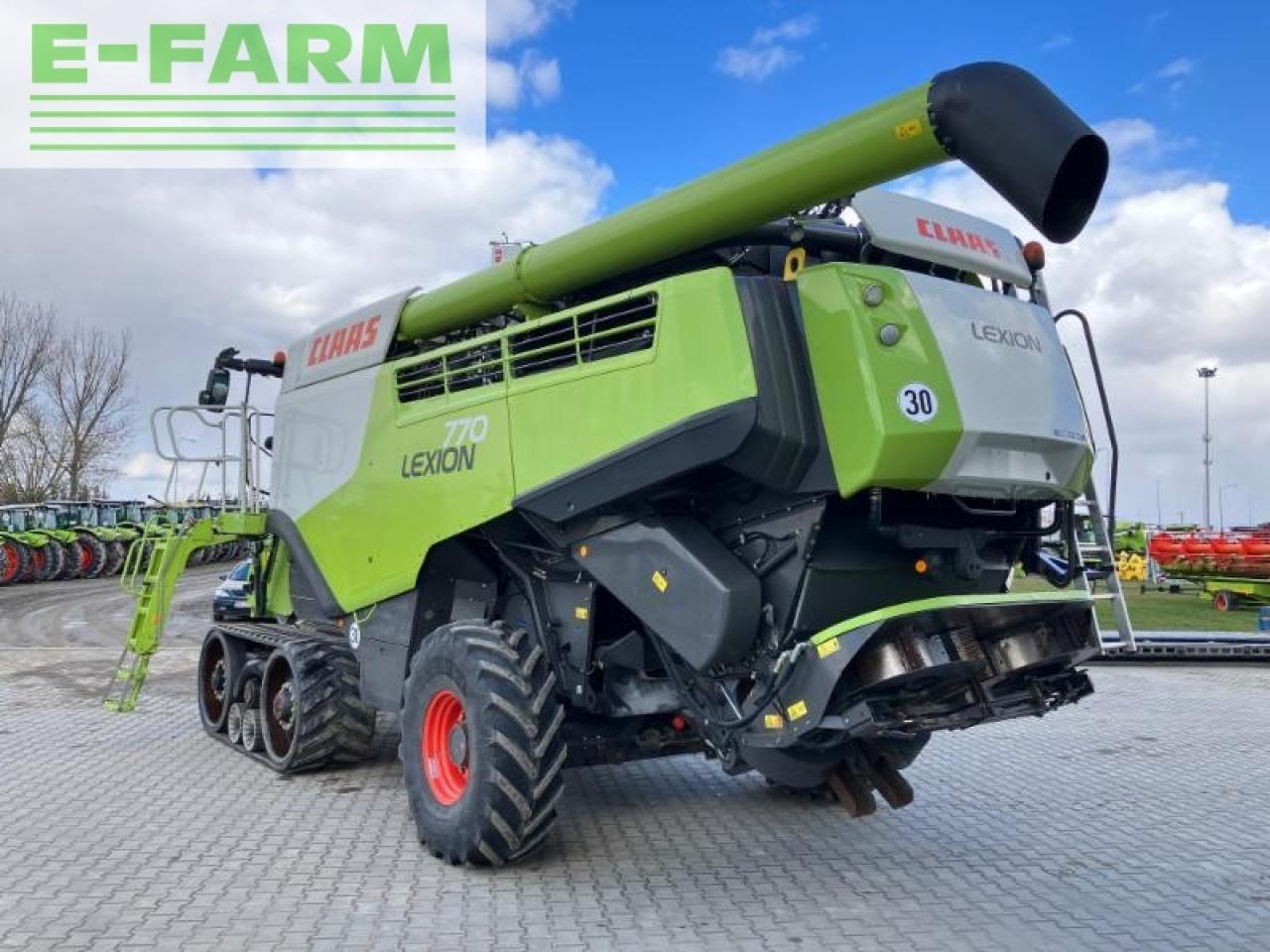 CLAAS lexion 770 terra trac - Kombájn: 5 kép. CLAAS lexion 770 terra trac - Kombájn: 5 kép.