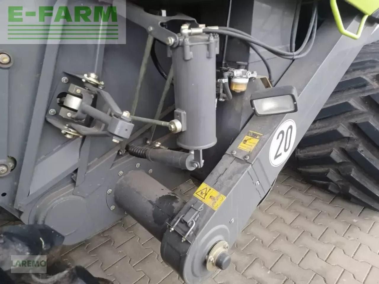 CLAAS lexion 770 terratrac v 930 - Kombájn: 5 kép. CLAAS lexion 770 terratrac v 930 - Kombájn: 5 kép.