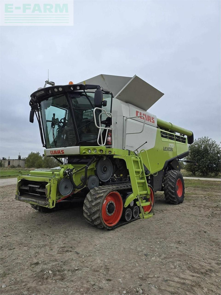 CLAAS lexion 770tt - Kombájn: 1 kép. CLAAS lexion 770tt - Kombájn: 1 kép.