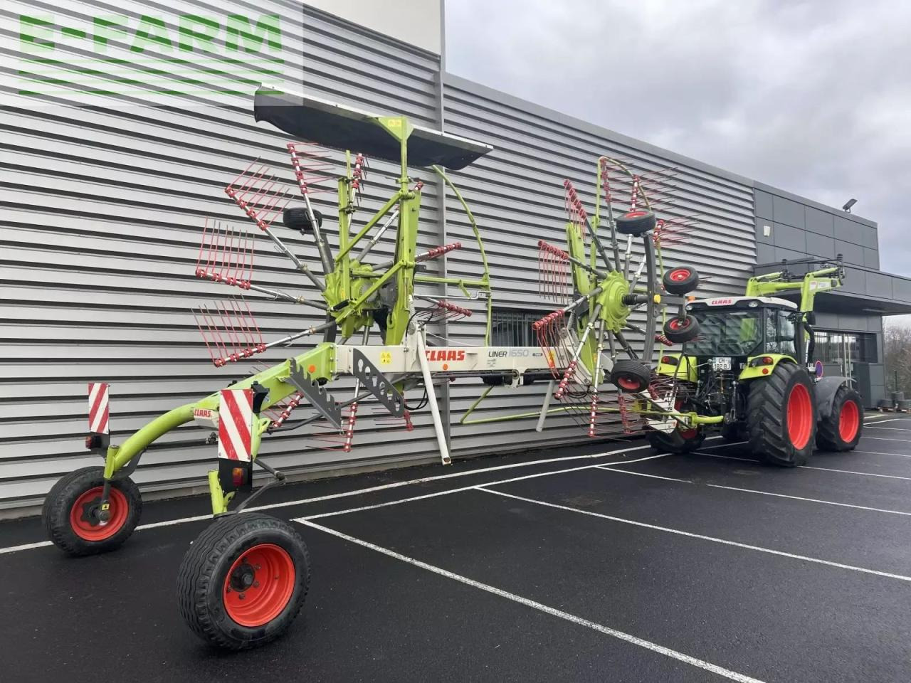 CLAAS liner 1650 twin (g00/010) - Szénaforgató: 3 kép. CLAAS liner 1650 twin (g00/010) - Szénaforgató: 3 kép.