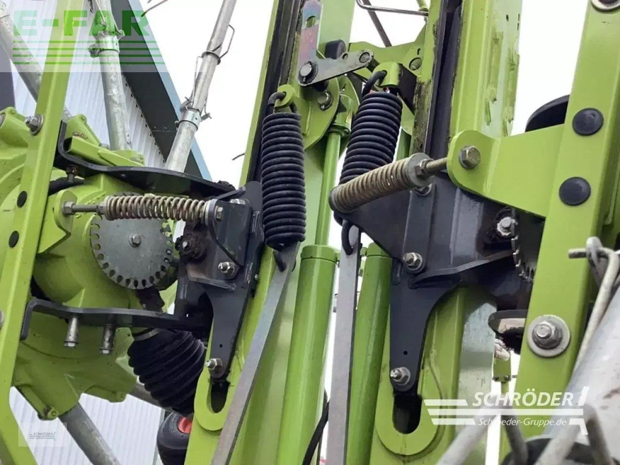 Szénaforgató CLAAS liner 2800: 9 kép.