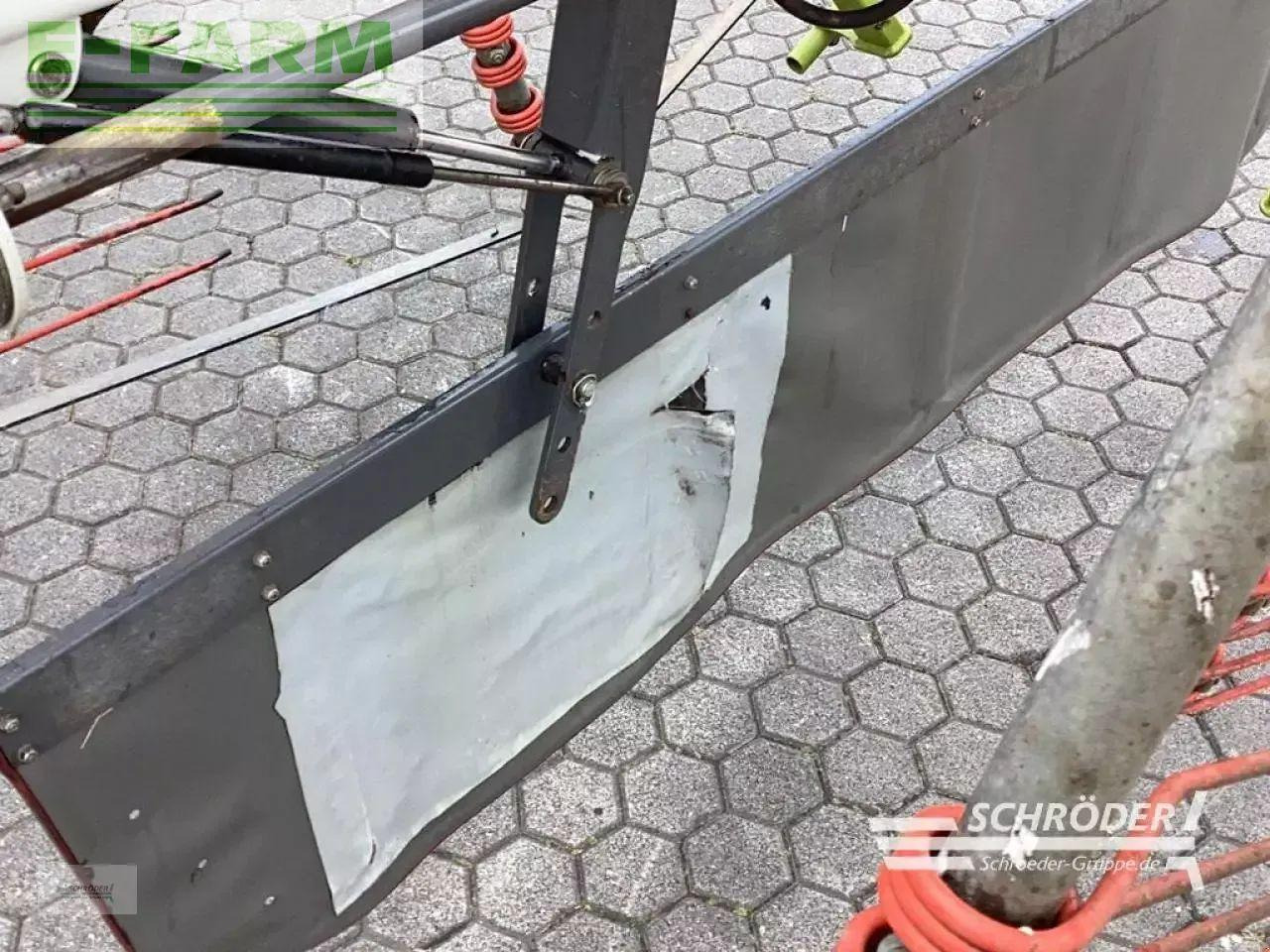 Szénaforgató CLAAS liner 2800: 8 kép.