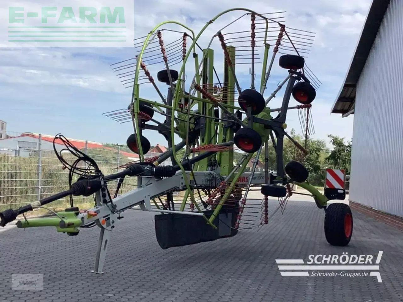 Szénaforgató CLAAS liner 2800: 11 kép.