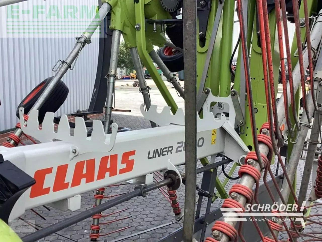 Szénaforgató CLAAS liner 2800: 6 kép.