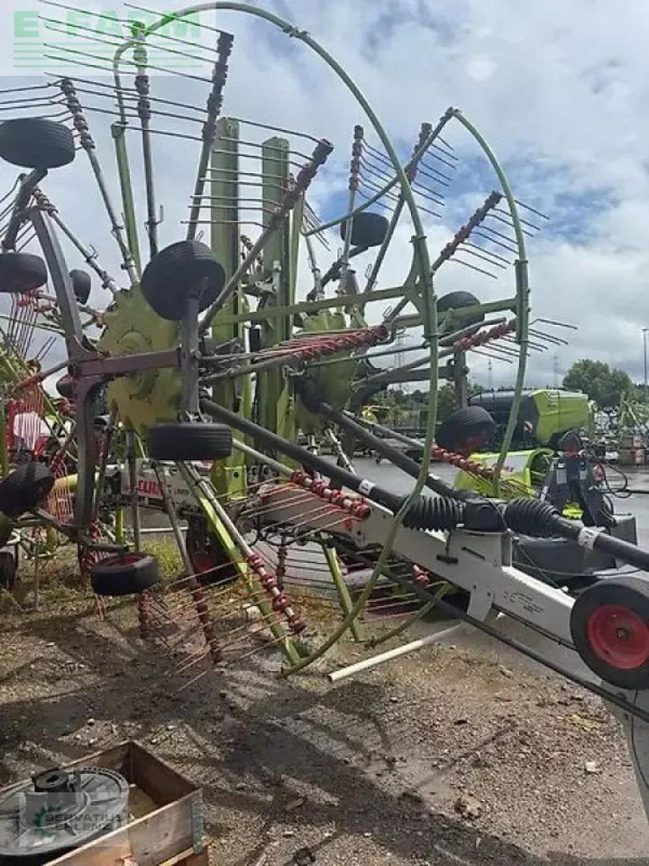 CLAAS liner 2900 - Szénaforgató: 1 kép. CLAAS liner 2900 - Szénaforgató: 1 kép.