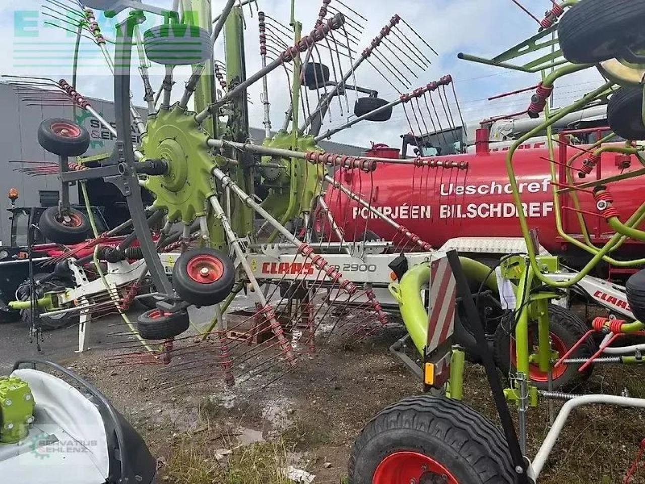 CLAAS liner 2900 - Szénaforgató: 3 kép. CLAAS liner 2900 - Szénaforgató: 3 kép.