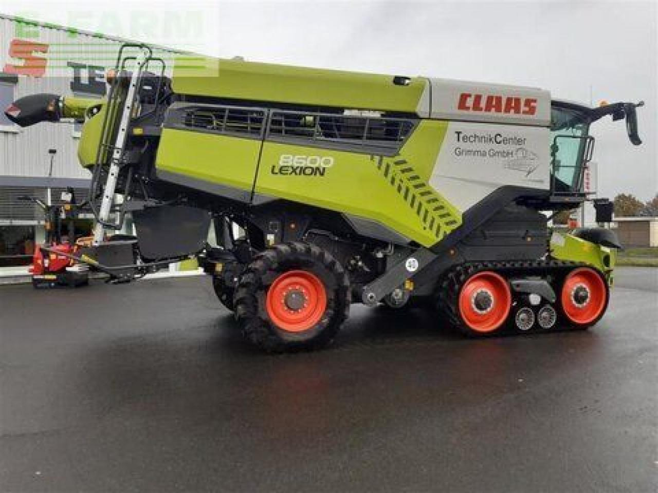 CLAAS mähdr. lexion 8600tt + v1080 - Kombájn: 1 kép. CLAAS mähdr. lexion 8600tt + v1080 - Kombájn: 1 kép.