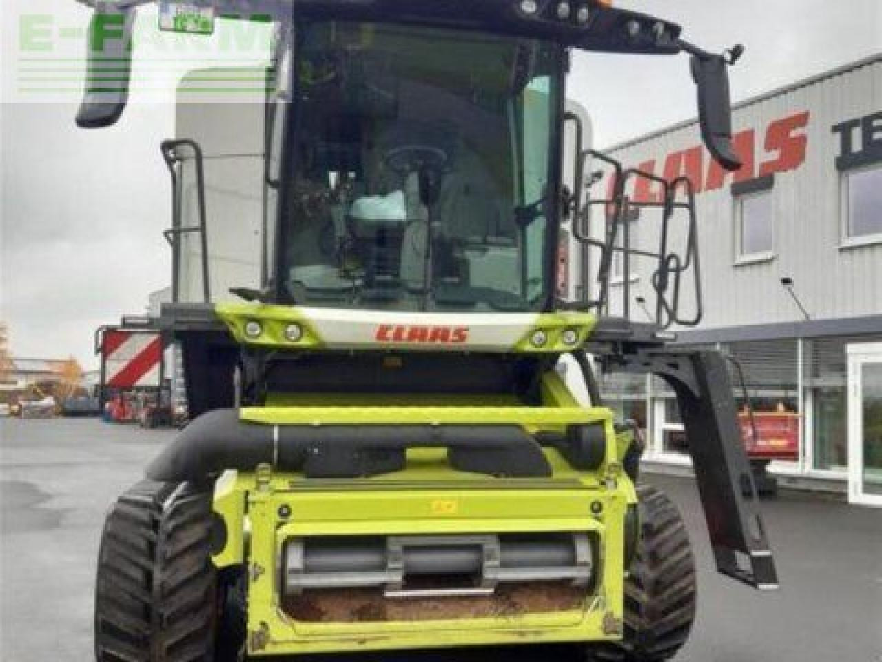 CLAAS mähdr. lexion 8600tt + v1080 - Kombájn: 5 kép. CLAAS mähdr. lexion 8600tt + v1080 - Kombájn: 5 kép.