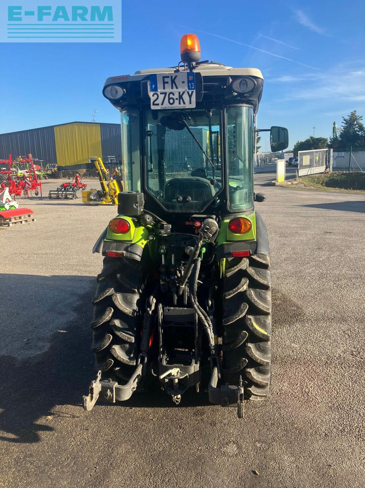 CLAAS nexos 220 ve cabine 4rm VE - Traktor: 3 kép. CLAAS nexos 220 ve cabine 4rm VE - Traktor: 3 kép.