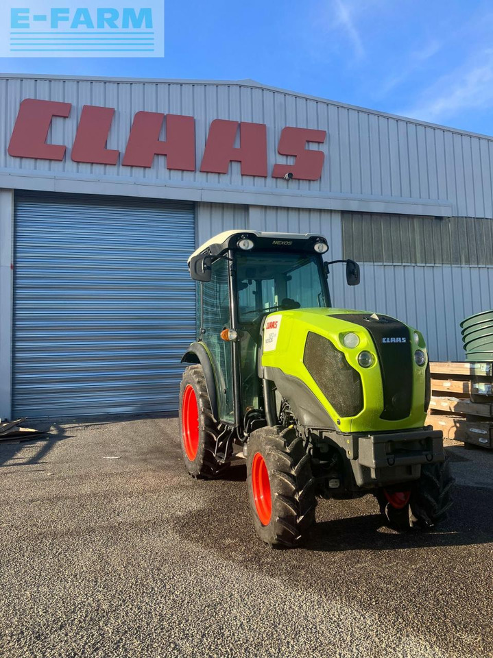 CLAAS nexos 220 ve cabine 4rm VE - Traktor: 1 kép. CLAAS nexos 220 ve cabine 4rm VE - Traktor: 1 kép.