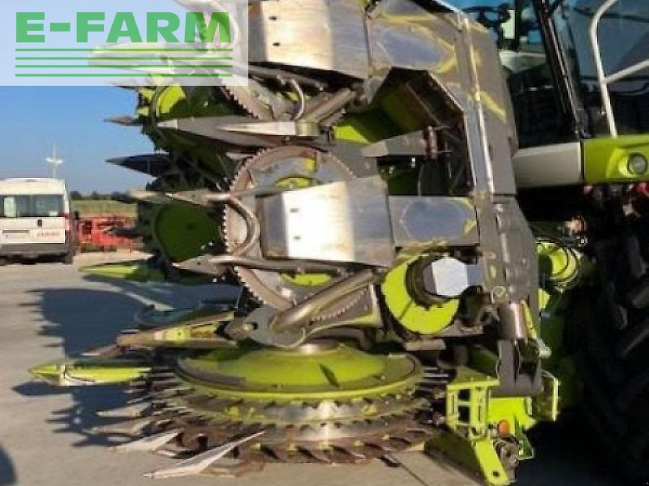 CLAAS orbis 600 sd - Takarmánybetakarító gép: 4 kép. CLAAS orbis 600 sd - Takarmánybetakarító gép: 4 kép.