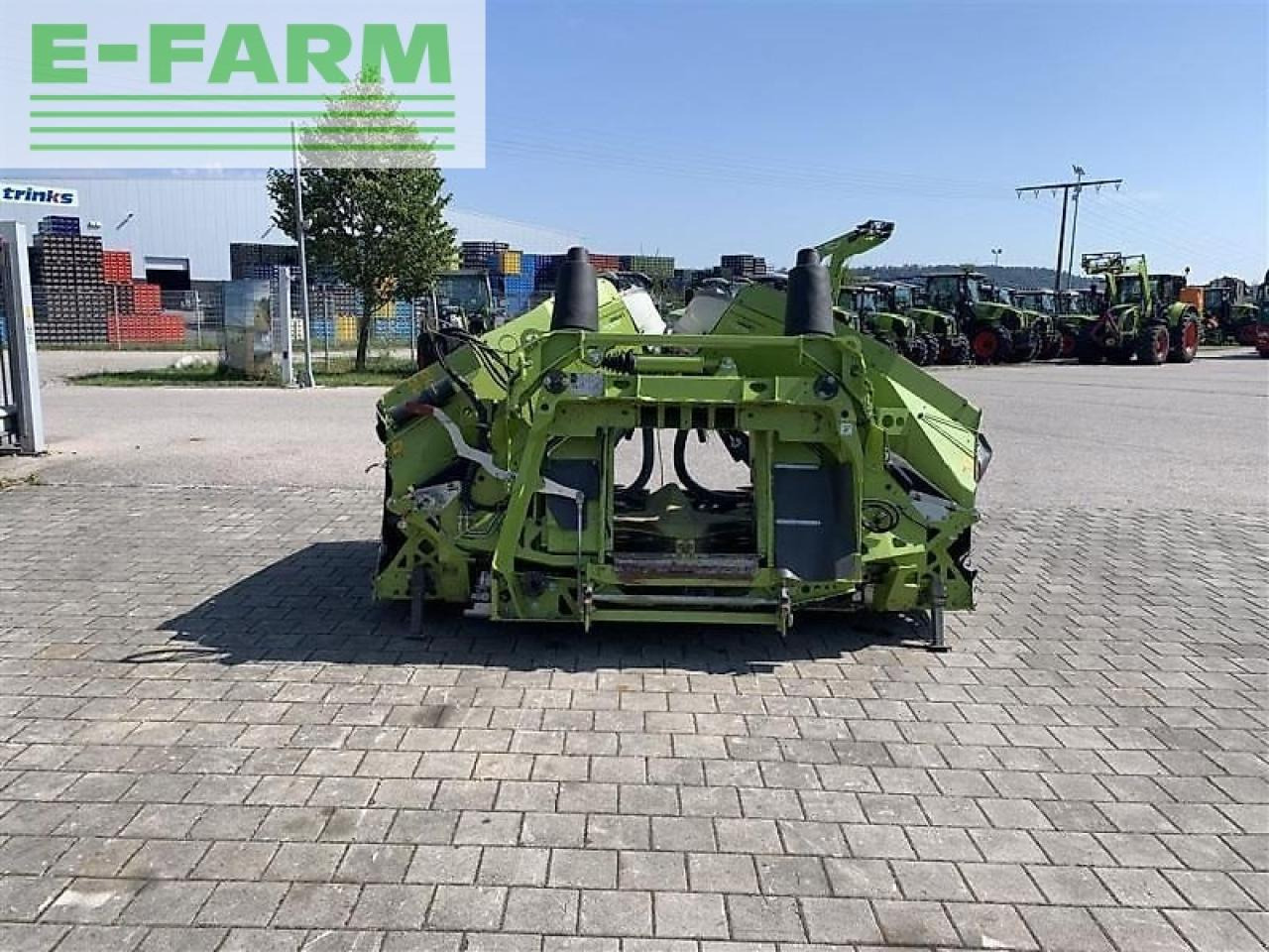CLAAS orbis 600 sd - Takarmánybetakarító gép: 4 kép. CLAAS orbis 600 sd - Takarmánybetakarító gép: 4 kép.