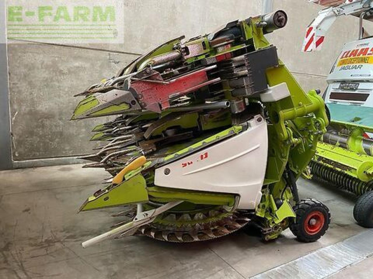 CLAAS orbis 900 i53 - Takarmánybetakarító gép: 3 kép. CLAAS orbis 900 i53 - Takarmánybetakarító gép: 3 kép.