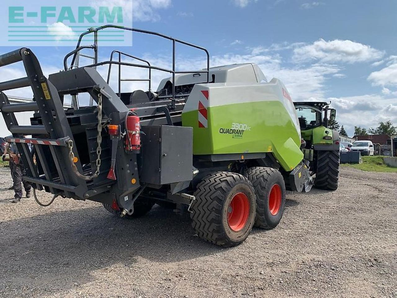 CLAAS quadrant 3300 - Kocka bálázó: 4 kép. CLAAS quadrant 3300 - Kocka bálázó: 4 kép.