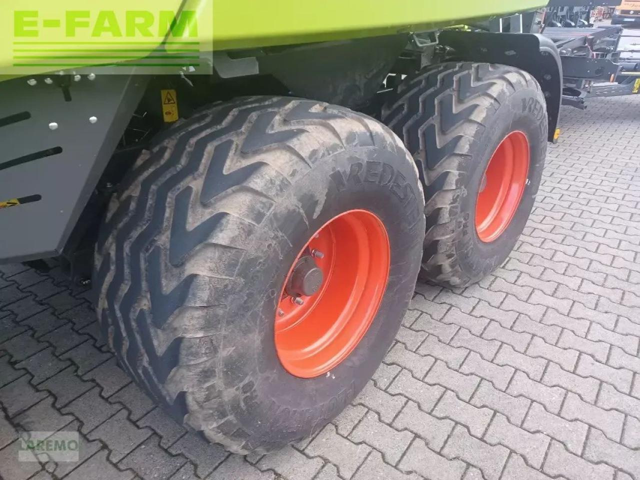 CLAAS quadrant 5200 evolution - Kocka bálázó: 5 kép. CLAAS quadrant 5200 evolution - Kocka bálázó: 5 kép.