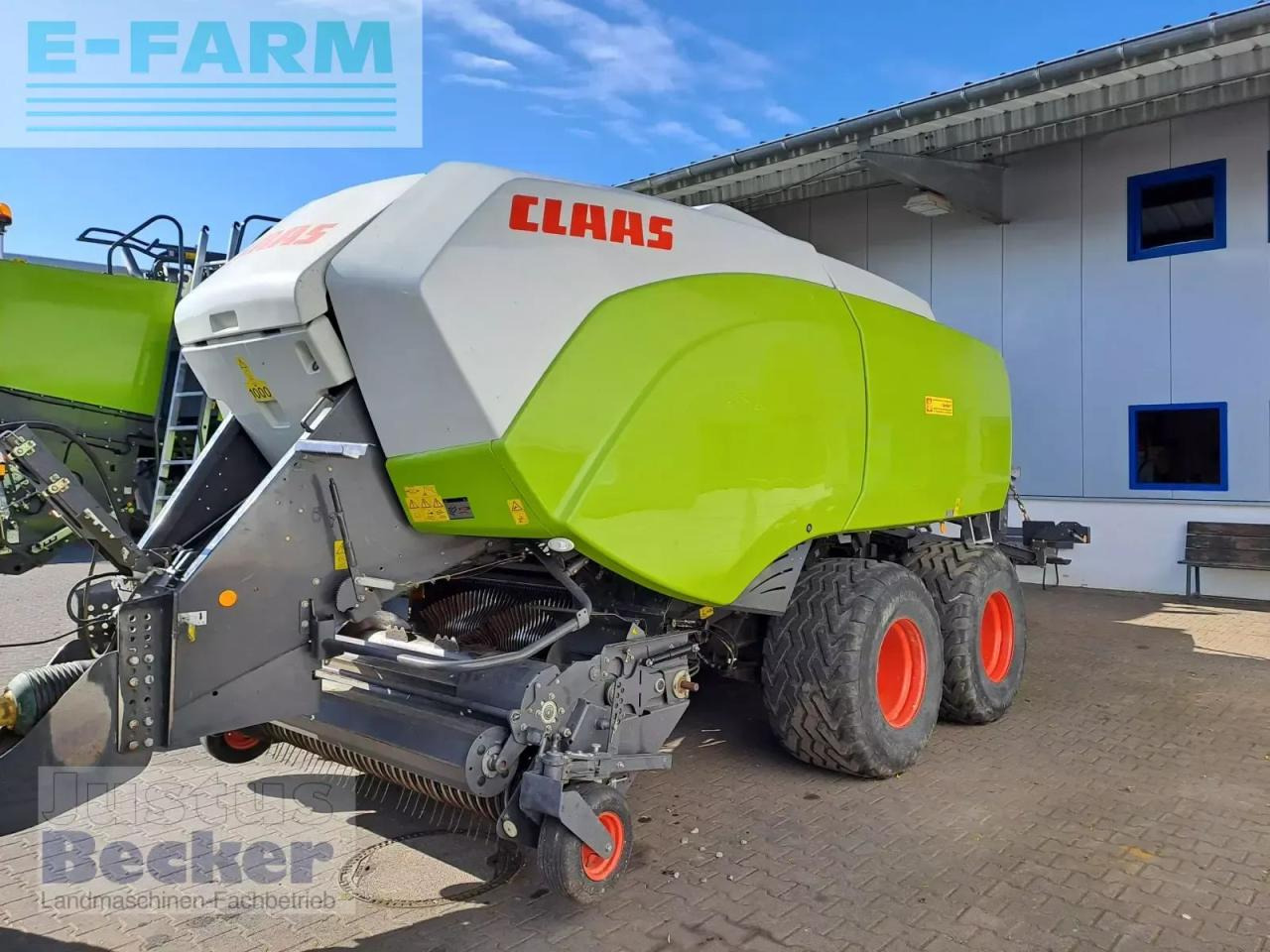 CLAAS quadrant 5200 fc - Kocka bálázó: 1 kép. CLAAS quadrant 5200 fc - Kocka bálázó: 1 kép.