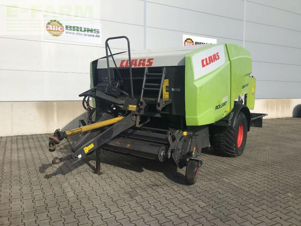 CLAAS rolland 455 uniwrap - Kocka bálázó: 1 kép. CLAAS rolland 455 uniwrap - Kocka bálázó: 1 kép.
