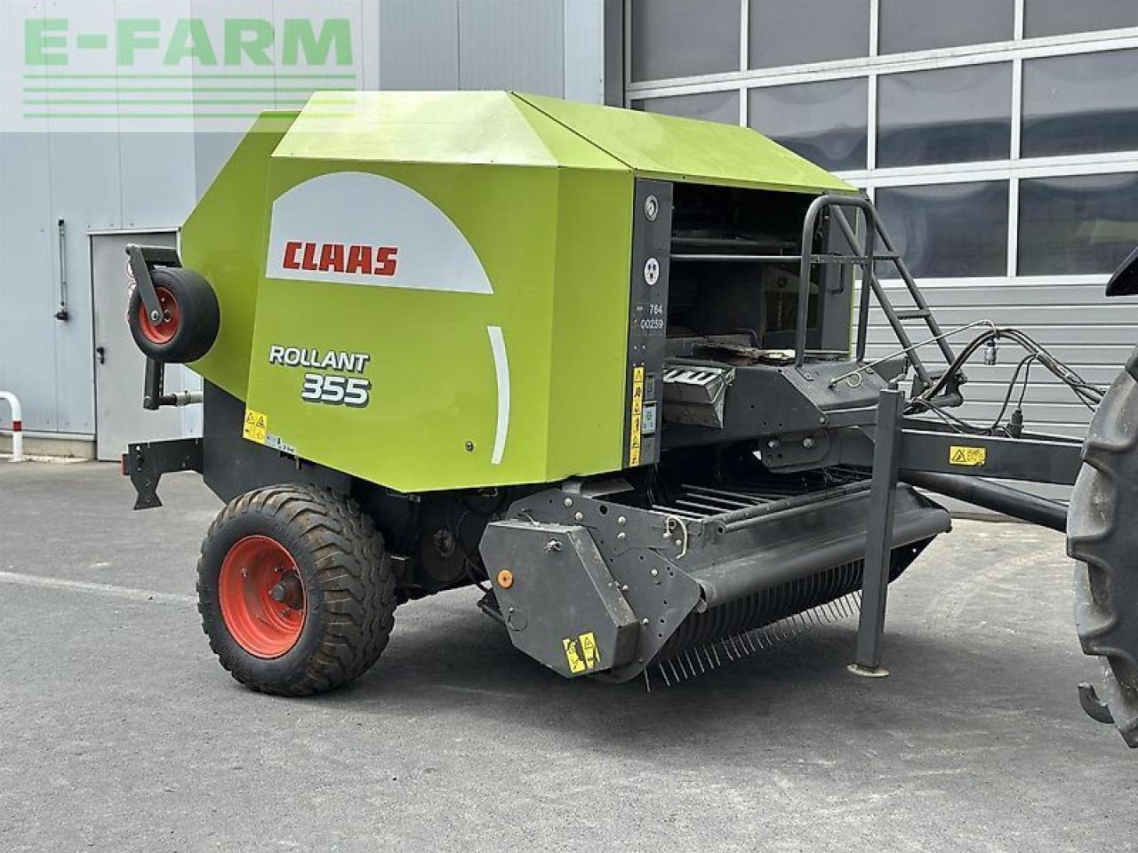 CLAAS rollant 355 roto cut - Kocka bálázó: 2 kép. CLAAS rollant 355 roto cut - Kocka bálázó: 2 kép.