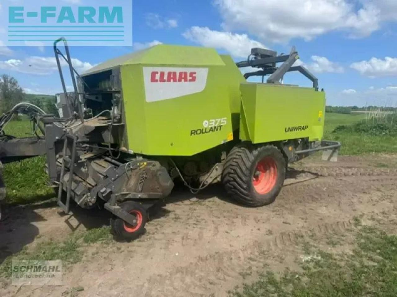 CLAAS rollant 375 uniwrap - Kocka bálázó: 1 kép. CLAAS rollant 375 uniwrap - Kocka bálázó: 1 kép.