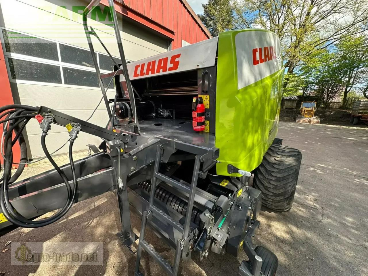 CLAAS rollant 454 rc - Kocka bálázó: 4 kép. CLAAS rollant 454 rc - Kocka bálázó: 4 kép.