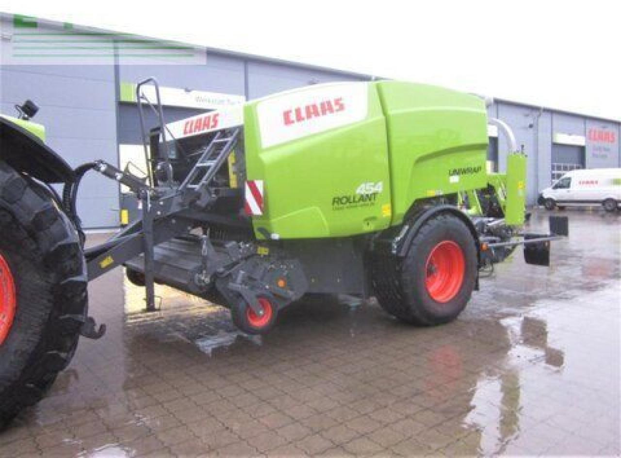CLAAS rollant 454 rc pro uniwrap, pressen-wickler-komb - Kocka bálázó: 2 kép. CLAAS rollant 454 rc pro uniwrap, pressen-wickler-komb - Kocka bálázó: 2 kép.