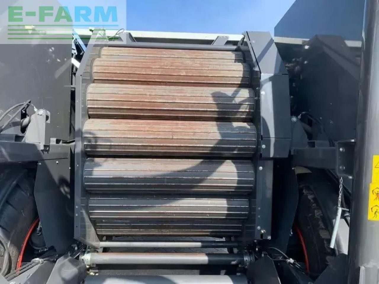 CLAAS rollant 454 rc uniwrap - Kocka bálázó: 5 kép. CLAAS rollant 454 rc uniwrap - Kocka bálázó: 5 kép.